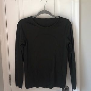 Lululemon olive swiftly tech long sleeve (breeze)